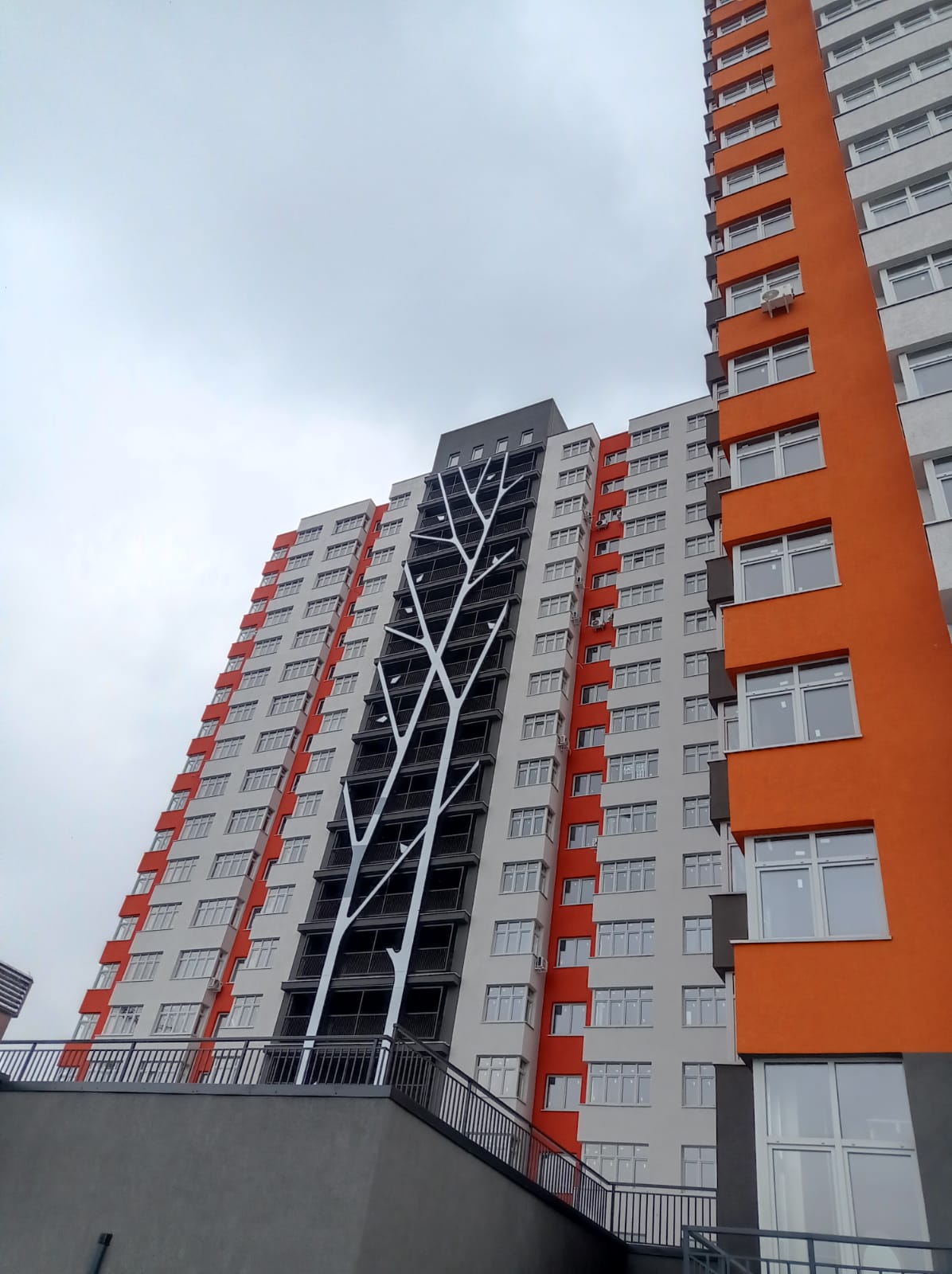 Отличная квартира-студия в новом жилом комплексе " ПАНОРАМА", с современным качественным ремонтом.